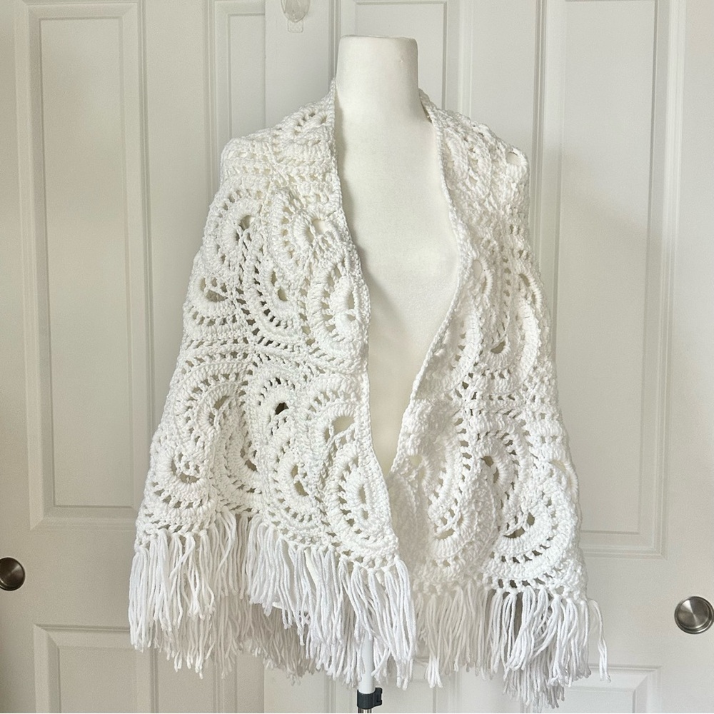 VTG Hand-Knit Crochet Fringe Cover Top Country Boho Shawl Poncho Festival Hippie - Picture 3 of 13